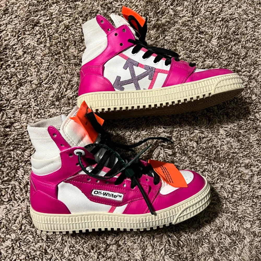 Off-White Pink High-Top Sneakers - Picture 3 of 6